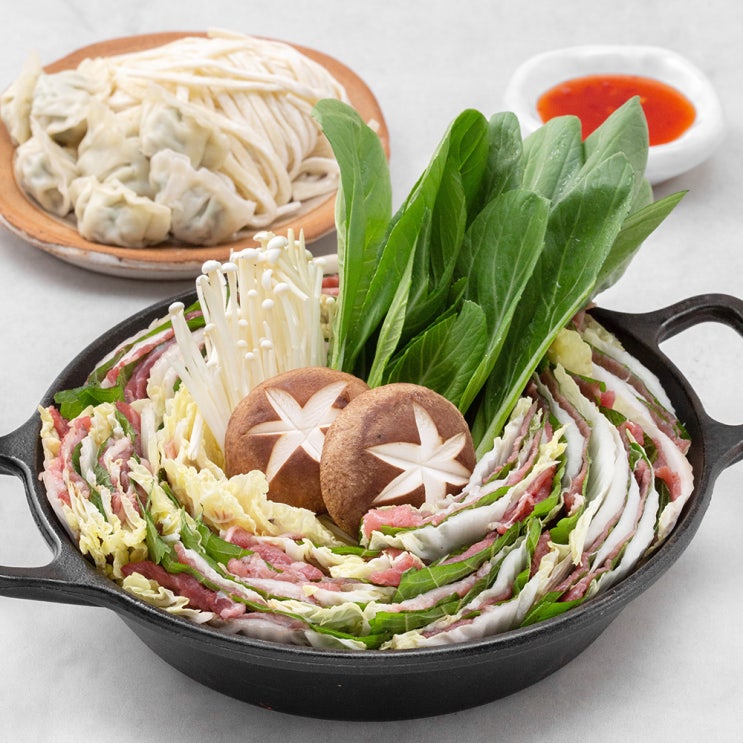 잘나가는 마이셰프 밀푀유나베 & 칼국수, 1129g, 1개 추천합니다 잘나가는 마이셰프 밀푀유나베 & 칼국수, 1129g, 1개 추천합니다