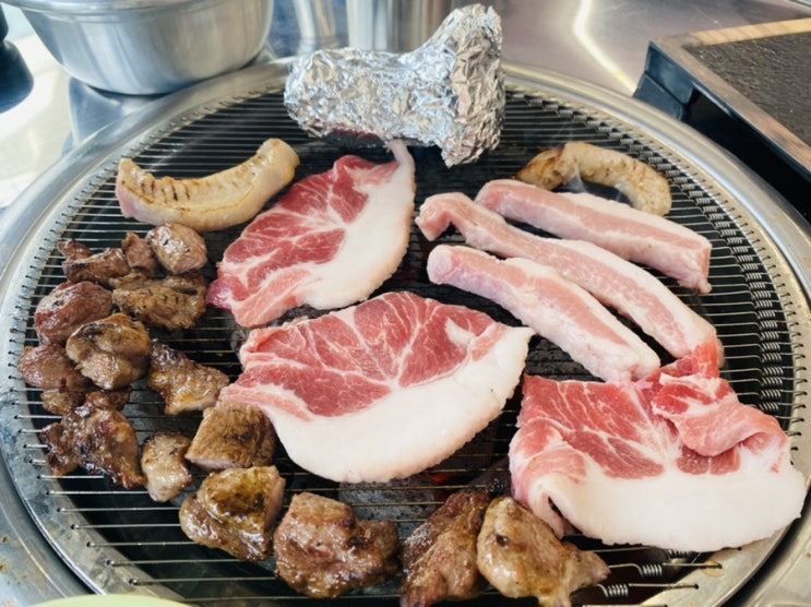 홍대 고기 맛집, 넘 맛있었던 빽돈 홍대점 홍대 고기 맛집, 넘 맛있었던 빽돈 홍대점