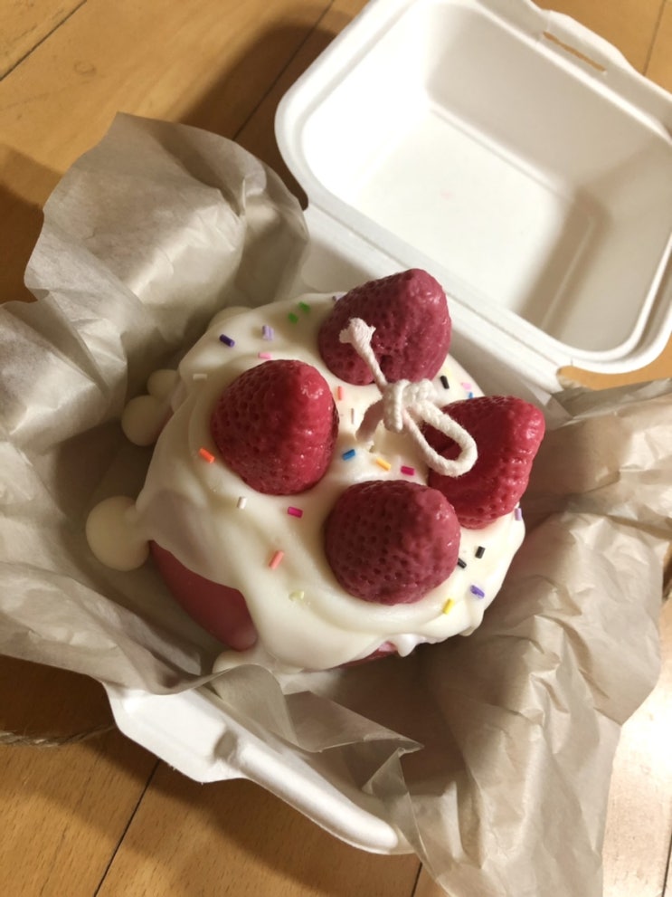 [캔들] 내 첫 작품, 딸기케이크
