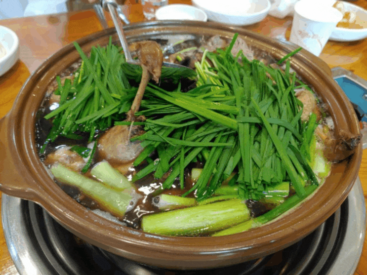  맛난  능이오리백숙!!