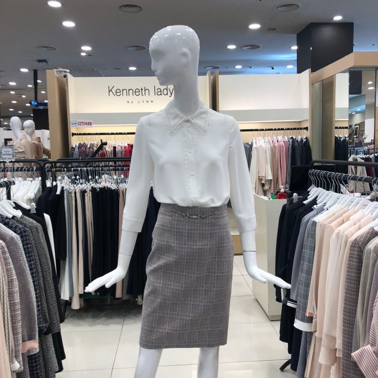 선택고민 해결 케네스레이디 여름 레이스 포인트 기본형 블라우스 ··· 선택고민 해결 케네스레이디 여름 레이스 포인트 기본형 블라우스 ···