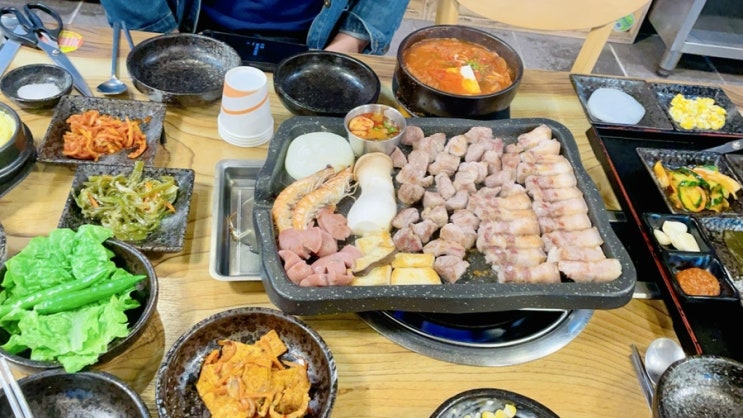  제주 한달살이 3일차 - 동부 흑돼지 맛집 세화 그때그집
