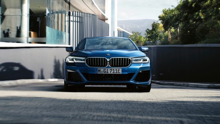  [5시리즈] BMW 520i, 523d OC → OE 옵션 강화 변경 (서라운드 뷰 추가)