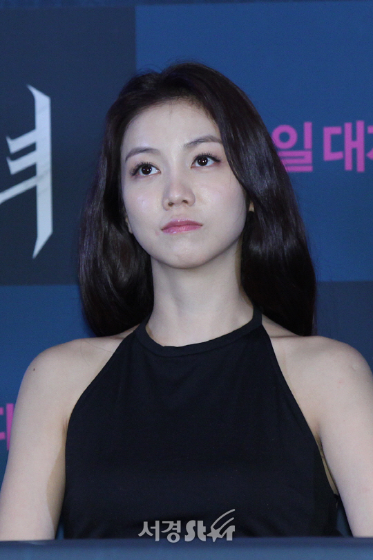김옥빈 나이 결혼 남편 남자친구 가족 고향 데뷔 가방 매니저 허재훈 김옥빈 나이 결혼 남편 남자친구 가족 고향 데뷔 가방 매니저 허재훈