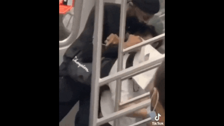 미국 뉴욕 지하철 폭행 동영상 첨부 승객 환호성 목조르는 모습 완전 충격 방탄소년단도 StopAsianHate