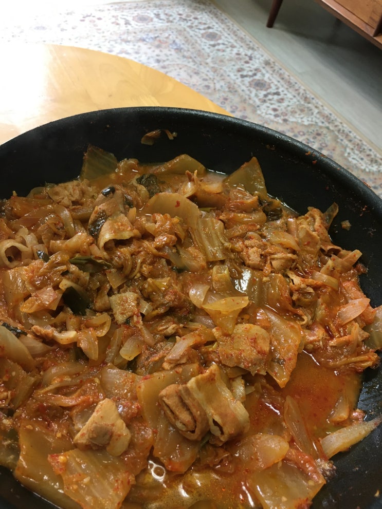  맛있는 돼지고기 김치찜!! 대패삼겹살 김치찜!!