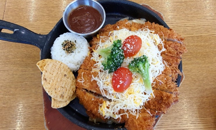  [홍익돈까스] 인천서구청라맛집 주기적으로 먹고싶게 하는  돈까스와 로제파스타~~^