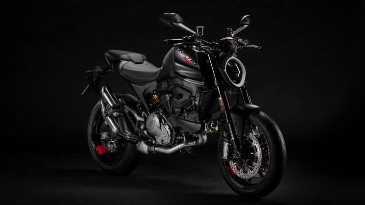  두카티 뉴 몬스터 / Ducati New Monster / -18kg 경량화, 937cc 뉴 엔진, 뉴 몬스터!