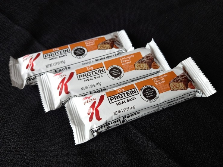 새롭게 바뀐 Kellogg's Special K Protein Meal Bars, Chocolate Peanut Butter