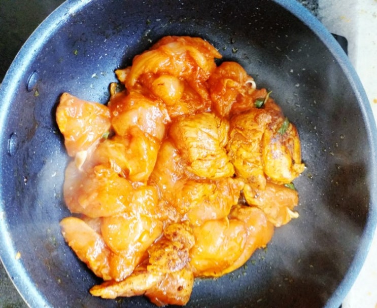  오늘 뭐 먹지 ? 맛집 투어 ~ 집에서 만드는 닭고기 안심 간장 & 매운 고추장 구이(코로나 일상생활)
