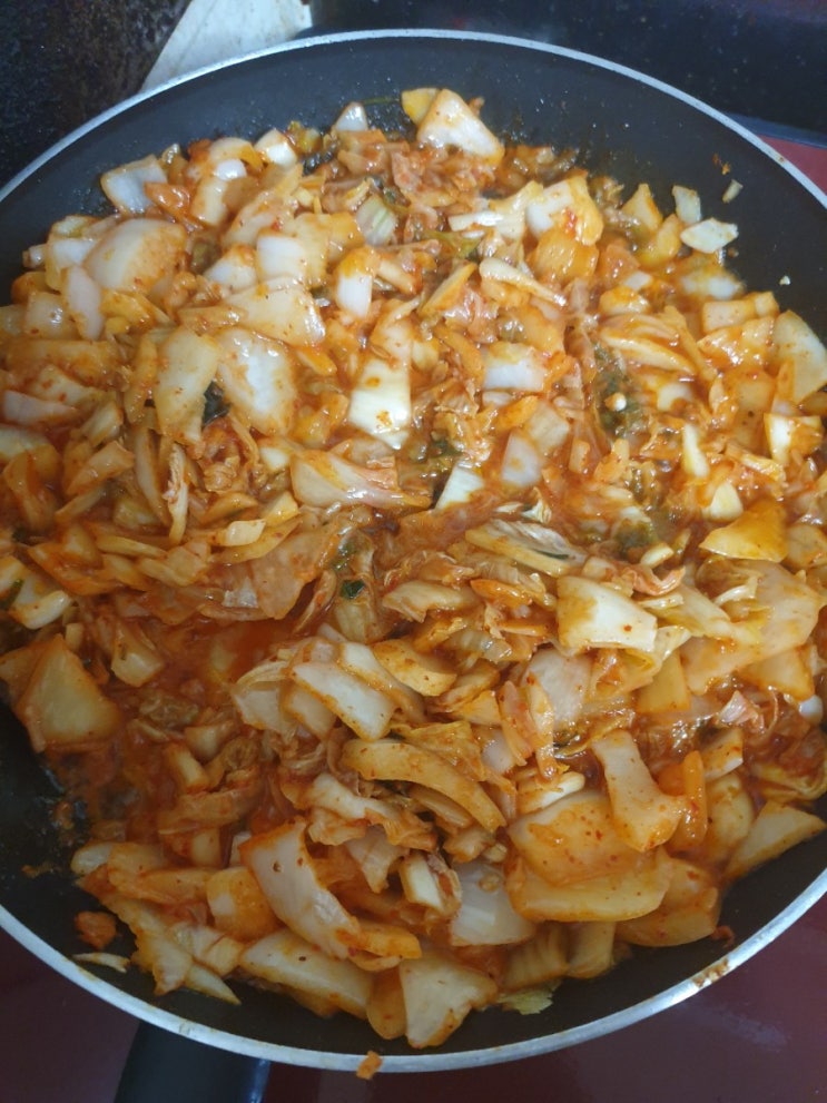  초간단 존맛 JMT 김치볶음밥 만들기 feat. 참치 (지금까지 알던 김치볶음밥은 가라!)