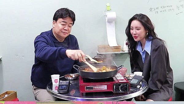선미 나이 파브리치오 페라리 국적 호야네철판닭갈비 로제짜장 파스타집 킹콩파스타 노가리찜집 위치 재성이네코다리찜 백종원 골목식당 골목 선미 나이 파브리치오 페라리 국적 호야네철판닭갈비 로제짜장 파스타집 킹콩파스타 노가리찜집 위치 재성이네코다리찜 백종원 골목식당 골목