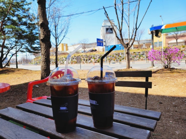 파주 신세계프리미엄아울렛 근처 분위기 좋은 카페 - 커피에빠지다