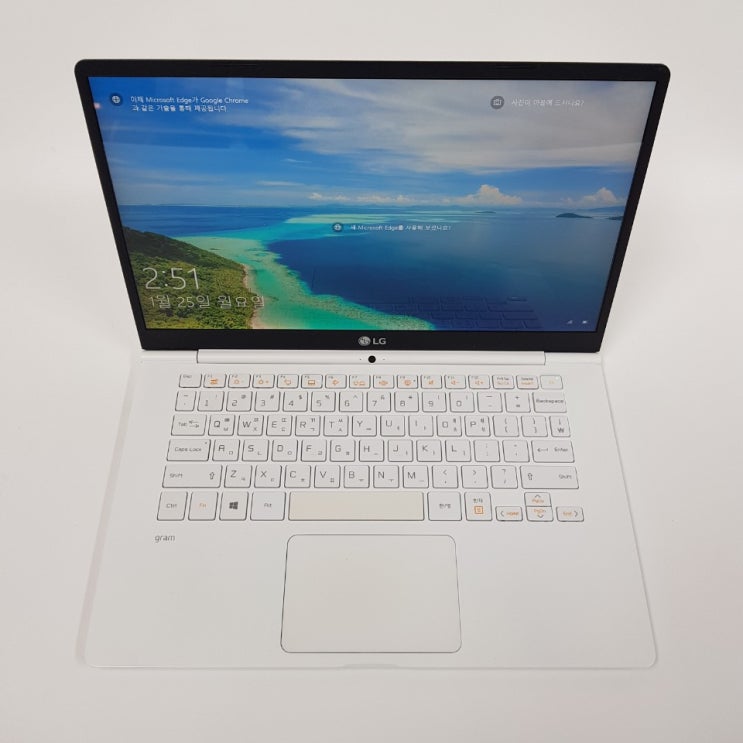 구매평 좋은 LG 그램 14인치 7세대 화이트 SSD 256GB 노트북, 8GB, Win10 ··· 구매평 좋은 LG 그램 14인치 7세대 화이트 SSD 256GB 노트북, 8GB, Win10 ···