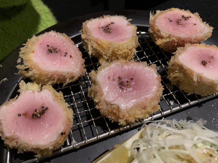  제주도의 돈가츠 맛으로 서울사람들 입맛을 사로잡다 - 서울 동자동 '오제제'