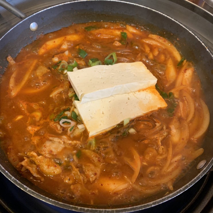 &lt;서울 사당역 맛집&gt; 점심으로 든든하고 깔끔한 짜글이 맛집, "배부장찌개 사당점" (7.8)