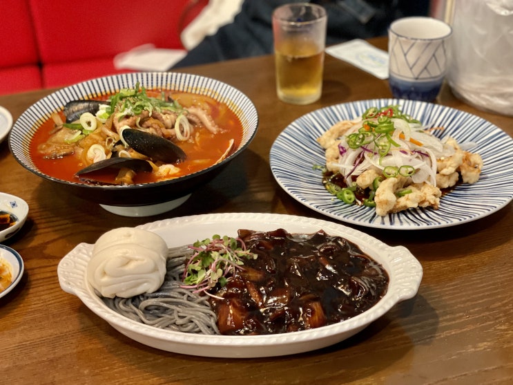 오징어먹물면이 매력적인 진화라락 연제구맛집 오징어먹물면이 매력적인 진화라락 연제구맛집