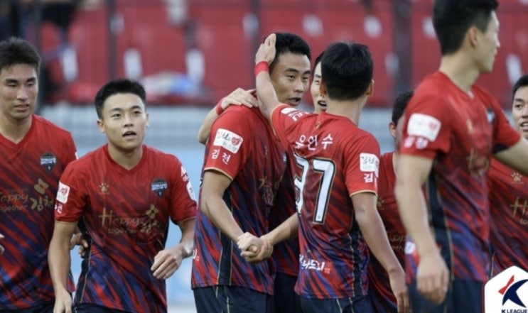K리그2 프로축구 2일 김천상무 안산그리너스 K리그2 프로축구 2일 김천상무 안산그리너스