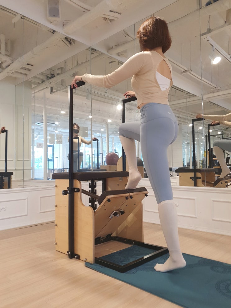  필라테스 상의 커버업 긴팔과 레깅스의 꿀조합 필라테스복 브랜드 그란데라인