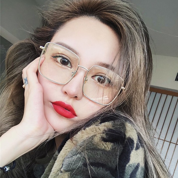 의외로 인기있는 빅프레임 오버사이즈 사각 금속 메탈안경테 추천합니다 의외로 인기있는 빅프레임 오버사이즈 사각 금속 메탈안경테 추천합니다