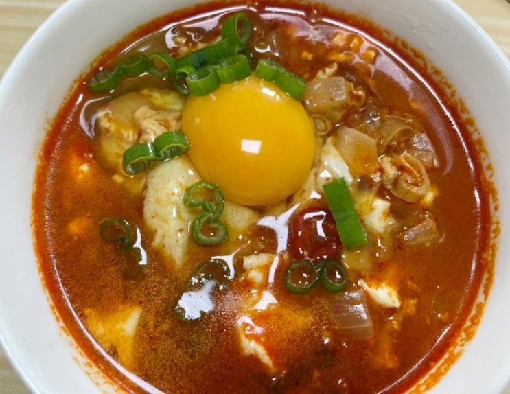  다진 돼지고기 넣은 얼큰 순두부찌개+순두부열라면