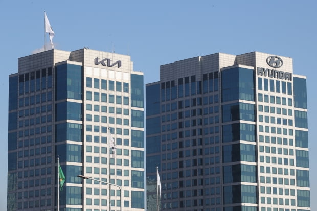 반도체부족으로 글로벌자동차 시장의 위기에도 10년만에 최대수출 달성! 현대차그룹 주가 전망