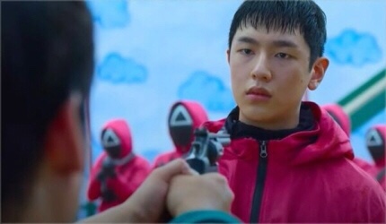  넷플릭스 오징어게임 몇 화?인기 급등 이유는 뭘까?