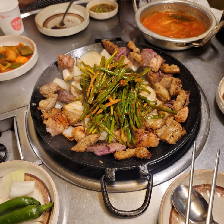  [가로수길 맛집] 강남 신사역 곱창 막창 대창 볶음밥 맛집 '우림황소곱창' 본점 추천