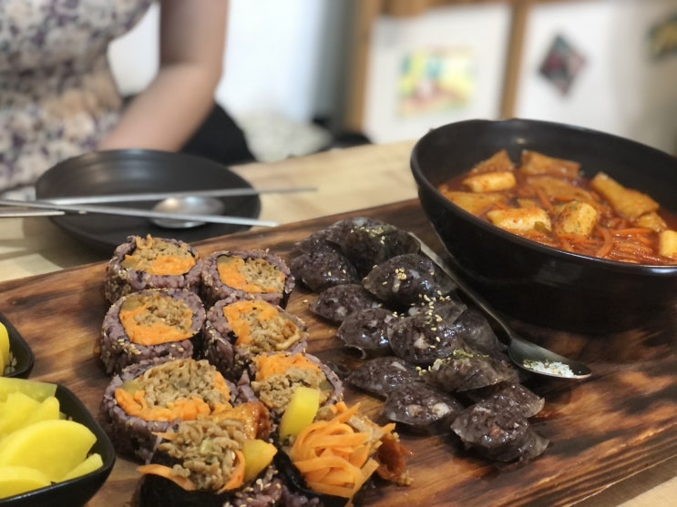  [꿀꿀일기 #5] 제주 맛집 홍당무 떡볶이 외 내돈내산 후기