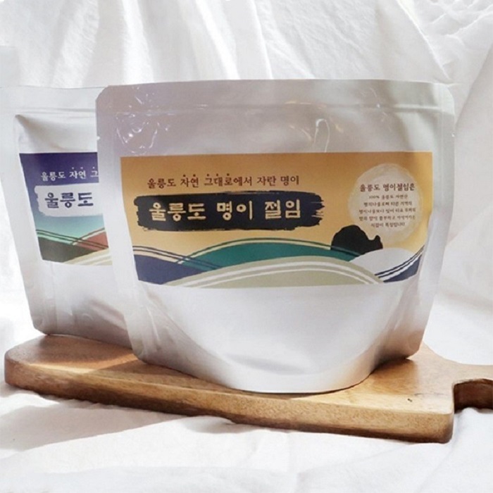 핵가성비 좋은 울릉도 자연산 명이나물 장아찌 절임 밥반찬 500g x 2 추천해요 핵가성비 좋은 울릉도 자연산 명이나물 장아찌 절임 밥반찬 500g x 2 추천해요