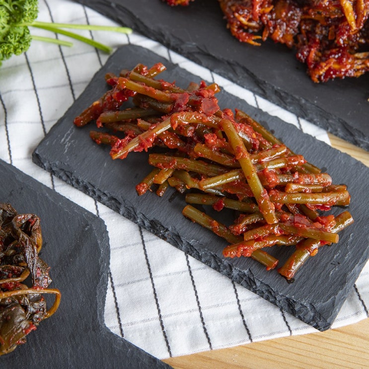 구매평 좋은 사계절반찬 마늘쫑 장아찌, 1개, 1kg ··· 구매평 좋은 사계절반찬 마늘쫑 장아찌, 1개, 1kg ···