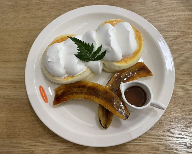 광주공항 근처 카페 '온화' 광주송정점 수플레 팬케이크 맛있어요