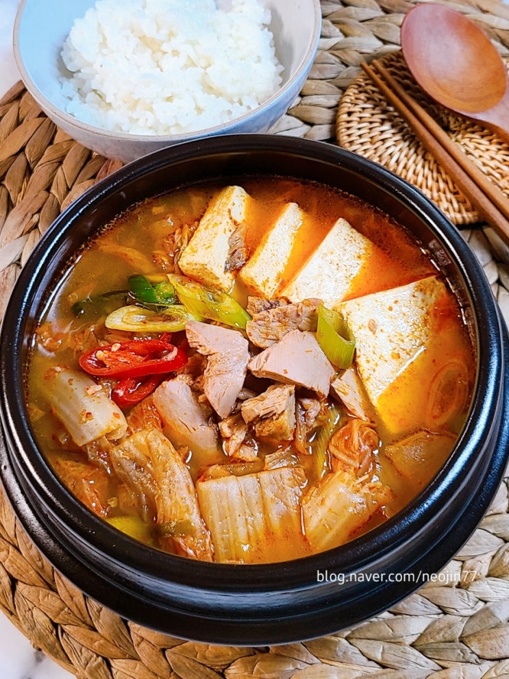 참치김치찌개 맛있게 끓이는법 우리집 인기메뉴 저녁찌개거리 추천