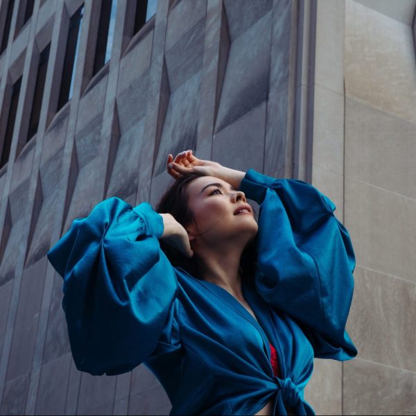  Mitski, 새로운 음악 ''Working for the Knife'' 비디오 영상