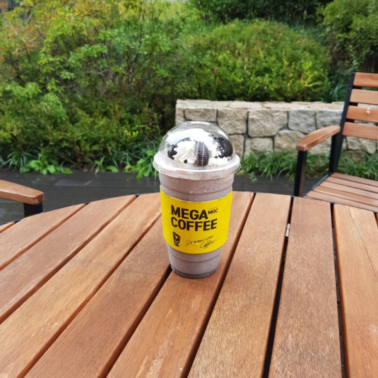  메가커피 쿠키프라페 베스트 메뉴인 이유가 뭘까?