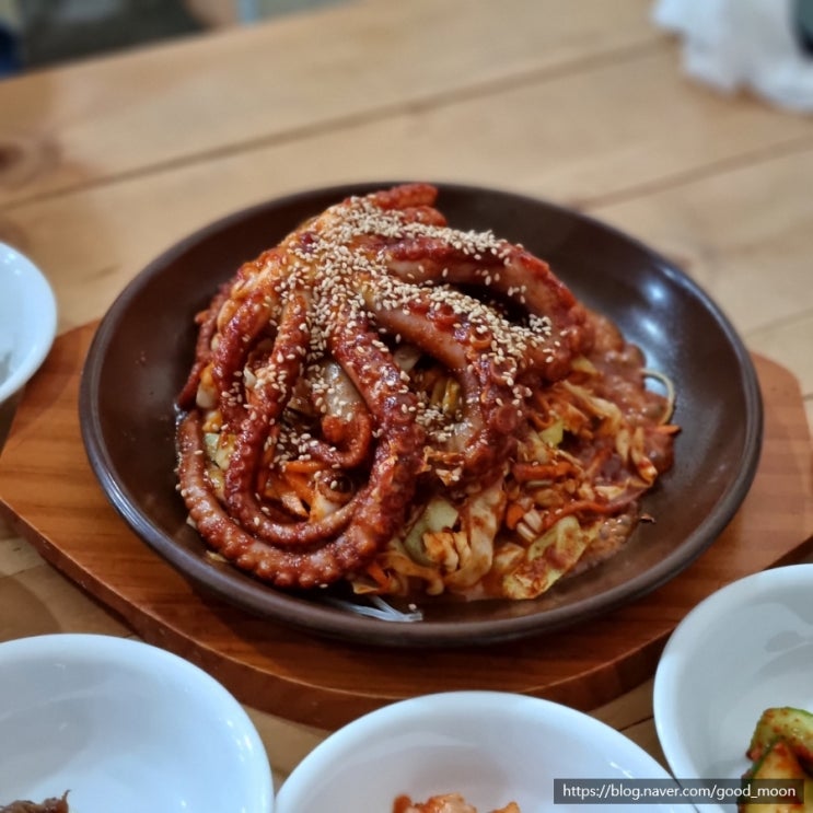 일산 / 정발산 낚지볶음 잘하는 점심맛집 [길모퉁이]