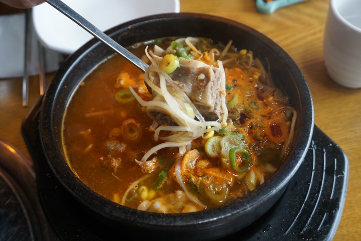  파주 맛집 푸짐하고 얼큰한 논현갈비해장국