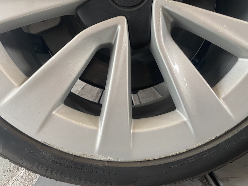 남양주 불암산로 / 휠복원/도색 / BMW / 5시리즈