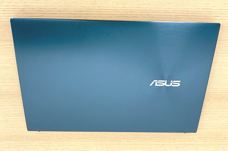 크리에이터 노트북, 휴대성 좋은 ASUS ZenBook 13 OLED UM325SA