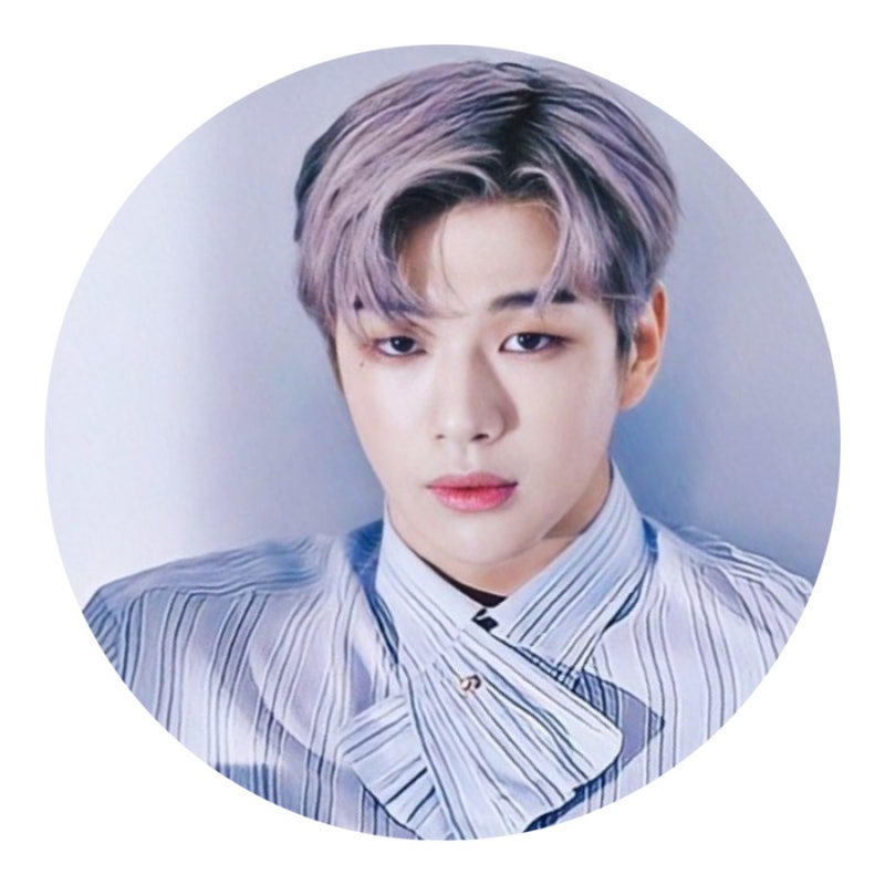 강다니엘 어릴적 과거 사진 + 본명 국적 영어 나이 댄서 w. 지효 엠마