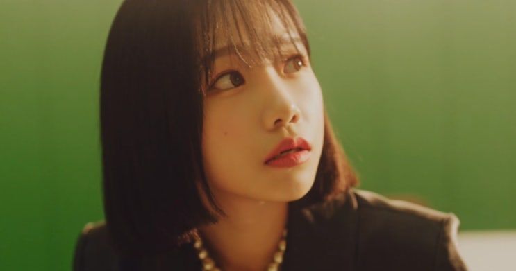  [MV] 조유리 _ GLASSY [뮤비/가사/듣기]