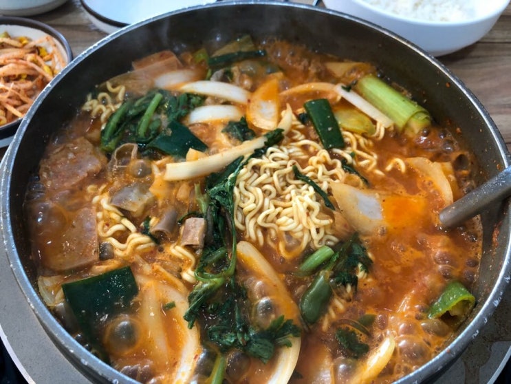  부평구청역 곱창부대찌개 맛집 석기정돌솥부대찌개