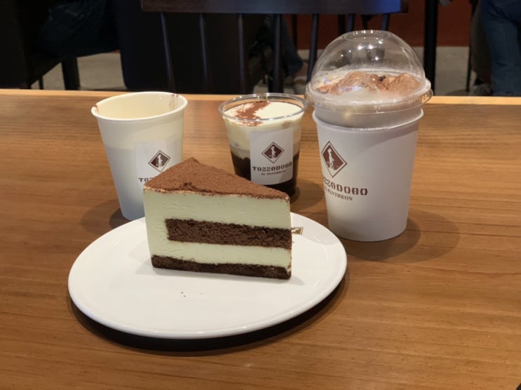  [211007 용산 아이파크몰] Tazzadoro  - 용산역에서 아늑한 카페 찾기!