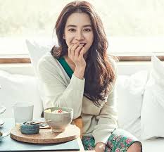  여신#230 배우 송지효 81년생프로필 본명나이 데뷔리즈시절 인스타주소 화보일상매력