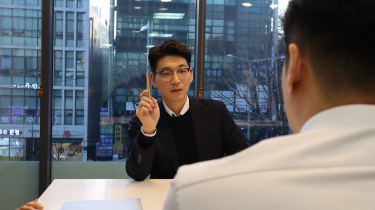  보이스피싱 범죄의 처벌: 현금수거책과 전달책의 고의 문제