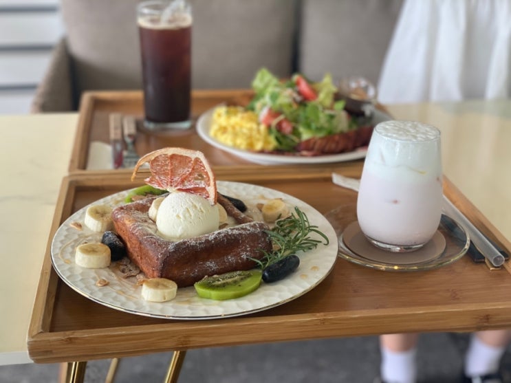  비주얼 맛 모두 좋았던 부산 기장 브런치카페- "어거스트 원"