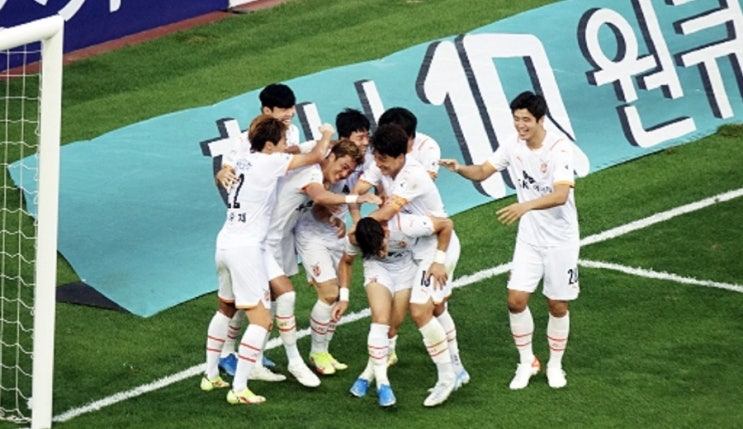K리그 프로축구 10일 강원FC 제주유나이티드 K리그 프로축구 10일 강원FC 제주유나이티드