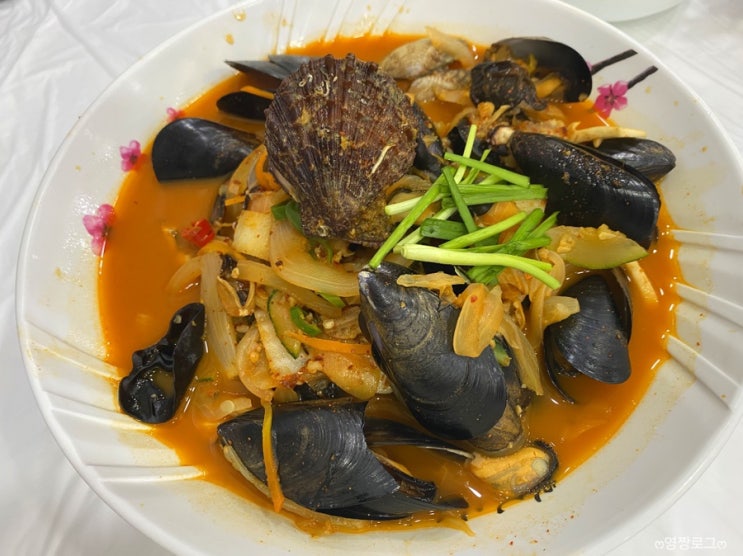  동피랑 벽화마을 갔다가 점심으로 먹은 해물 가득한 통영 짬뽕 맛집 심가네해물짬뽕