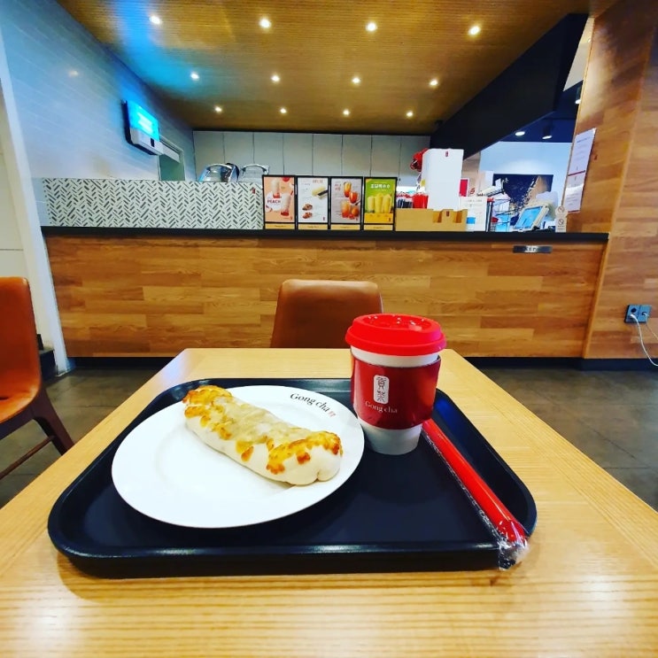 주말의 일상 : 너무 바쁜 주말ㅠ. 공차 한잔과 불고기 베이크로 여유를... 주말의 일상 : 너무 바쁜 주말ㅠ. 공차 한잔과 불고기 베이크로 여유를...