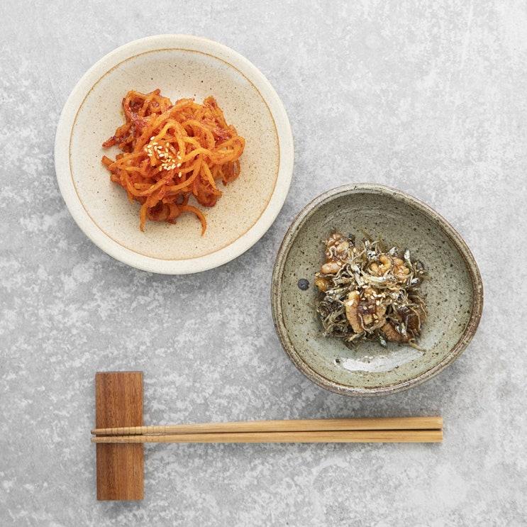 인기있는 더반찬 호두멸치볶음 170g + 고추장소스진미채 230g, 1세트 추천합니다 인기있는 더반찬 호두멸치볶음 170g + 고추장소스진미채 230g, 1세트 추천합니다